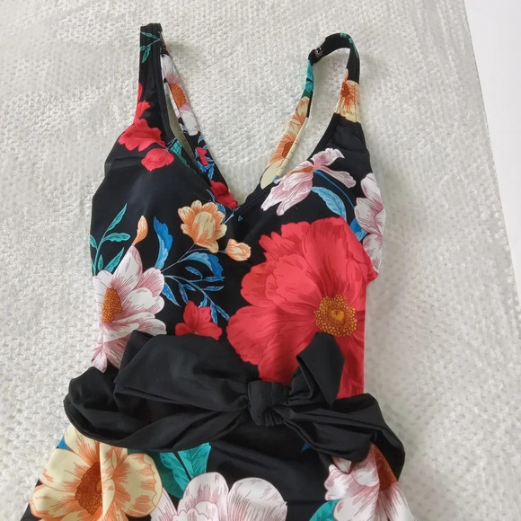 Dreamsuit Swimsuit Size 8 Black Floral Mircle Brands One Piece Slimming Control - Picture 6 of 16